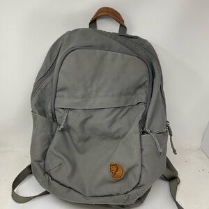 Fjallraven Raven 28 Gray canvas backpack for Men w/ laptop sleeve